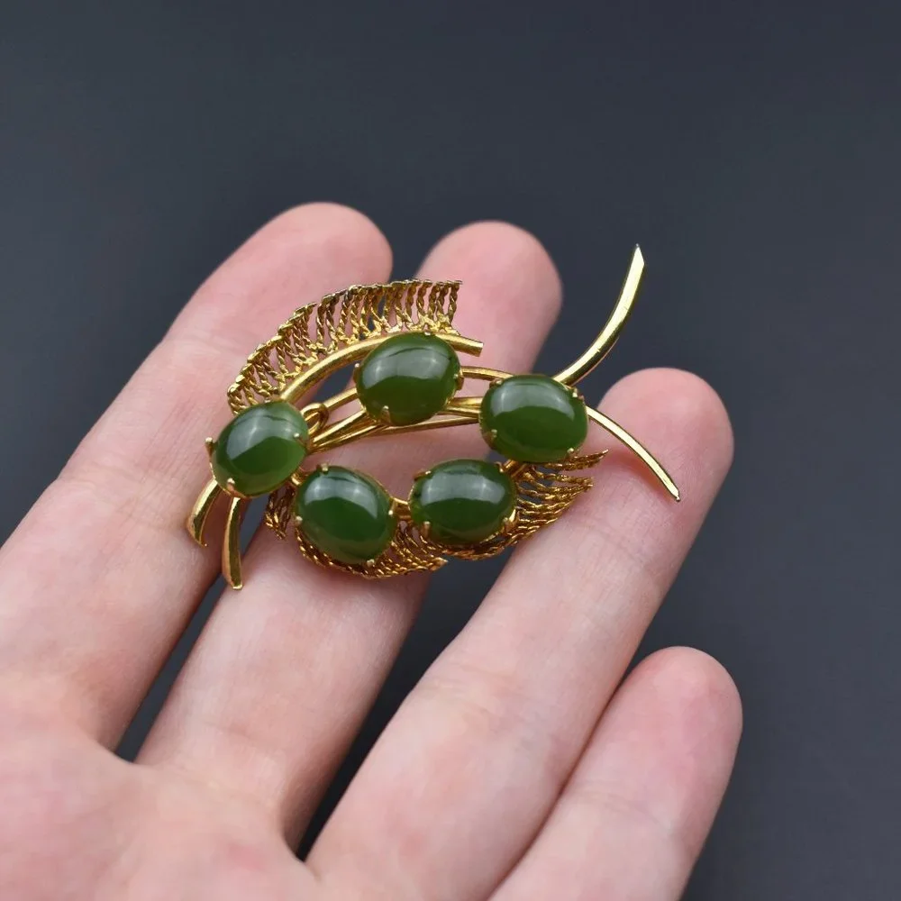 Green stone floral lapel brooch, accent vintage leaf jacket pin gold tone